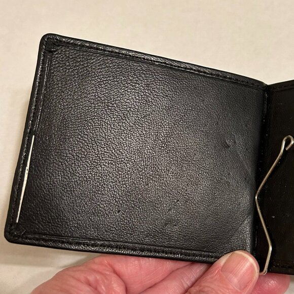 Paper Money Holder (Leather) and a Coin Holder (Vinyl) - Picture 5 of 8